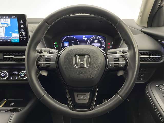 ホンダ ＺＲ－Ｖ Z 宮崎県 2023(令5)年 1万km クリスタルブラックパール BOSEサウンドシステム/Honda SENSING/〇衝突軽減ブレーキ（CMBS）/〇先行車発進お知らせ機能/〇歩行者事故低減ステアリング/〇路外逸脱抑制機能/〇標識認識機能/〇渋滞追従機能付アダプティブクルーズコントロール（ACC）/〇車線維持支援システム（LKAS）/〇トラフィックジャムアシスト（渋滞運転支援機能）/〇ブラインドスポットインフォメーション/〇誤発進抑制機能/〇後方誤発進抑制機能/〇近距離衝突軽減ブレーキ/〇パーキングセンサーシステム/〇後退出庫サポート/〇オートハイビーム/〇アダプティブドライビングビーム/純正9インチナビ/フルセグTV/全方位モニター/黒レザーシート/パワーシート/シートヒーター/ステアリングヒーター/パドルシフト/ハンズフリーアクセスパワーテールゲート(予約クローズ機能付)/ワイヤレス充電/LEDヘッドライト/前後ドライブレコーダー/純正18インチAW/ビルトインETC2.0/スマートキー×２/保証書/取扱説明書