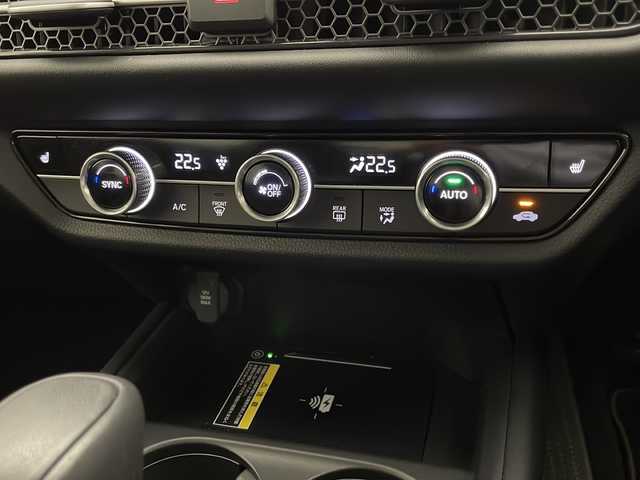 ホンダ ＺＲ－Ｖ Z 宮崎県 2023(令5)年 1万km クリスタルブラックパール BOSEサウンドシステム/Honda SENSING/〇衝突軽減ブレーキ（CMBS）/〇先行車発進お知らせ機能/〇歩行者事故低減ステアリング/〇路外逸脱抑制機能/〇標識認識機能/〇渋滞追従機能付アダプティブクルーズコントロール（ACC）/〇車線維持支援システム（LKAS）/〇トラフィックジャムアシスト（渋滞運転支援機能）/〇ブラインドスポットインフォメーション/〇誤発進抑制機能/〇後方誤発進抑制機能/〇近距離衝突軽減ブレーキ/〇パーキングセンサーシステム/〇後退出庫サポート/〇オートハイビーム/〇アダプティブドライビングビーム/純正9インチナビ/フルセグTV/全方位モニター/黒レザーシート/パワーシート/シートヒーター/ステアリングヒーター/パドルシフト/ハンズフリーアクセスパワーテールゲート(予約クローズ機能付)/ワイヤレス充電/LEDヘッドライト/前後ドライブレコーダー/純正18インチAW/ビルトインETC2.0/スマートキー×２/保証書/取扱説明書