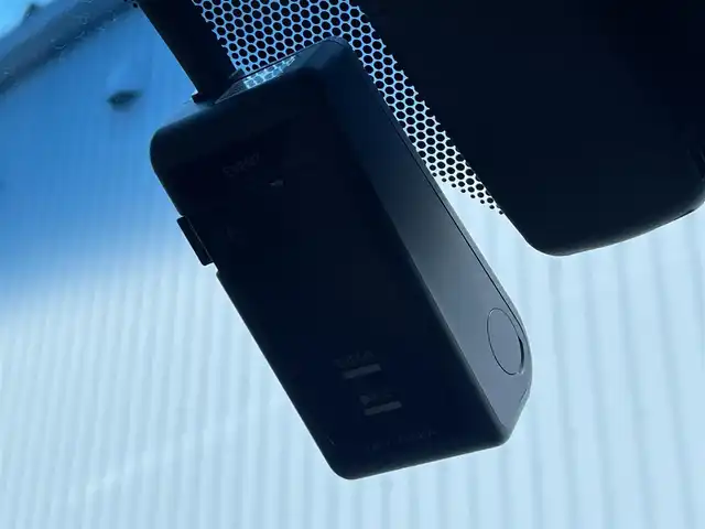 レクサス ＥＳ 300h バージョンL 滋賀県 2019(平31)年 2.9万km アイスエクリュマイカメタリック 純正ナビ/(Bluetooth/フルセグ/CD/DVD)/マークレビンソン/三眼LEDオートライト/サンルーフ/レクサスセーフティーセンス/・プリクラッシュセーフティ/・レーダークルーズコントロール/・レーンキープアシスト/・オートハイビーム/ブラインドスポットモニター/標識認識/先行車発進告知/ヘッドアップディスプレイ/メモリ付きパワーシート/レザーシート/シートヒーター/シートクーラー/ステアリングヒーター/電動パーキング/ブレーキホールド/デジタルインナーミラー/ドライブレコーダー/リアサンシェード/ビルトインETC2.0/電動格納ミラー
