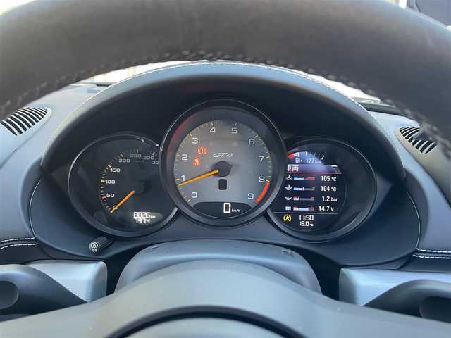 ポルシェ ７１８ケイマン GT4 東京都 2021(令3)年 0.8万km 黒 ６速MT/ワンオーナー/純正ナビ/・BT/CD/DVD/SD/BT/ラジオ/リアビューカメラ/ビルトインETC2.0/LEDヘッドライト/オートエアコン/クロノパッケージ/シートヒーター/電動AOUT格納機能付ミラー/新車時保証書/取扱説明書