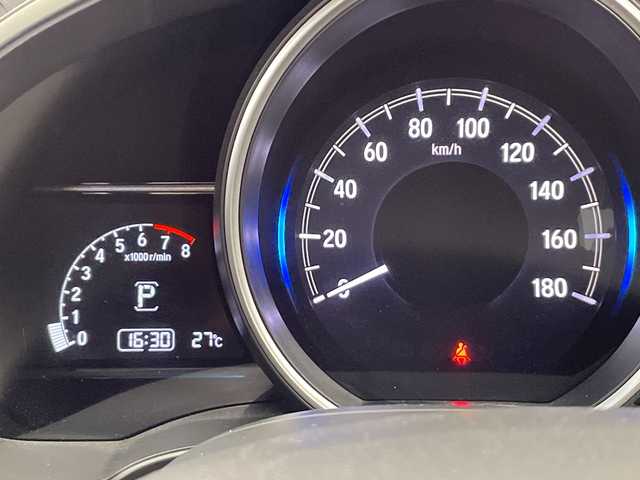 ホンダ フィット 13G L ホンダセンシング 栃木県 2019(令1)年 1.1万km プラチナホワイトパール 純正メモリナビ【VXM-194VFi】/（CD/DVD/フルセグTV/Bluetooth）/バックカメラ/ホンダセンシング/前方ドライブレコーダー/禁煙車/オートライト/LEDヘッドライト/横滑り防止装置/スマートキー/プッシュスタート/アイドリングストップ/電動格納ミラー/純正フロアマット/ドアバイザー