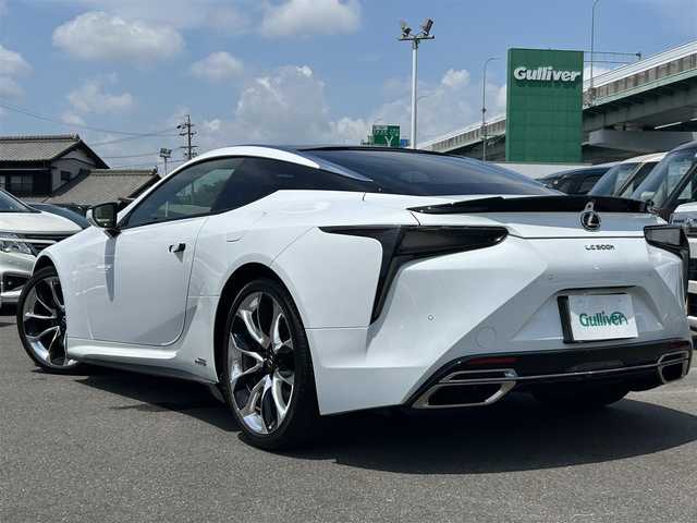 レクサス ＬＣ 500h Lパッケージ 愛知県 2017(平29)年 5.6万km ホワイトノーヴァガラスフレーク スマートキー/プッシュスタート/ガラスルーフ/TRDスポイラー（フロント、トランク）/TRDサイドスカート/純正ナビ/（CD/DVD/FM/AM/BT）/バックカメラ/ビルトインETC/純正21インチAW/レクサスセーフティシステム＋/レーダークルーズコントロール/ブラインドスポットモニター/ヘッドアップディスプレイ/レザーシート/前席パワーシート（D席メモリー付き）/前席シートヒーター/エアシート/純正フロアマット/取説、保証書/スペアキー