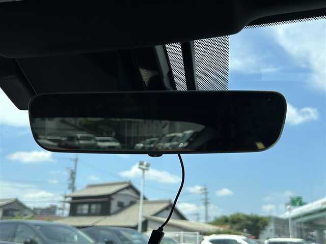 レクサス ＬＣ 500h Lパッケージ 愛知県 2017(平29)年 5.6万km ホワイトノーヴァガラスフレーク スマートキー/プッシュスタート/ガラスルーフ/TRDスポイラー（フロント、トランク）/TRDサイドスカート/純正ナビ/（CD/DVD/FM/AM/BT）/バックカメラ/ビルトインETC/純正21インチAW/レクサスセーフティシステム＋/レーダークルーズコントロール/ブラインドスポットモニター/ヘッドアップディスプレイ/レザーシート/前席パワーシート（D席メモリー付き）/前席シートヒーター/エアシート/純正フロアマット/取説、保証書/スペアキー