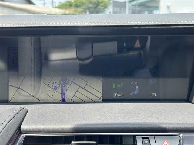 レクサス ＬＣ 500h Lパッケージ 愛知県 2017(平29)年 5.6万km ホワイトノーヴァガラスフレーク スマートキー/プッシュスタート/ガラスルーフ/TRDスポイラー（フロント、トランク）/TRDサイドスカート/純正ナビ/（CD/DVD/FM/AM/BT）/バックカメラ/ビルトインETC/純正21インチAW/レクサスセーフティシステム＋/レーダークルーズコントロール/ブラインドスポットモニター/ヘッドアップディスプレイ/レザーシート/前席パワーシート（D席メモリー付き）/前席シートヒーター/エアシート/純正フロアマット/取説、保証書/スペアキー