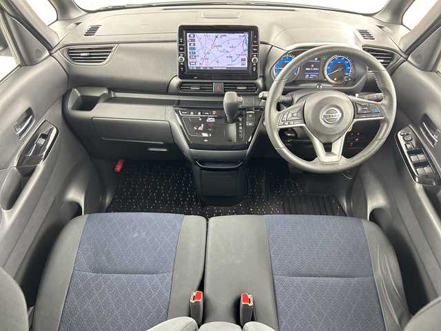 日産 ルークス HWS Gターボ プロパイロットED 愛知県 2021(令3)年 4万km ホワイトパール 快適パック/・プラズマクラスター付リアシーリングファン/・撥水加工シート/・パーソナルテーブル/・USB充電口/・リアロールサンシェード/純正9インチナビ/（フルセグＴＶ/Bluetooth/DVD再生）/ナビ連動ドライブレコーダー/インテリジェントアラウンドビューモニター/ビルトインETC2.0/プロパイロット/・衝突軽減/・レーダークルーズコントロール/アダプティブLEDヘッドライト/純正15インチアルミホイール/電動パーキングブレーキ/両側パワースライドドア