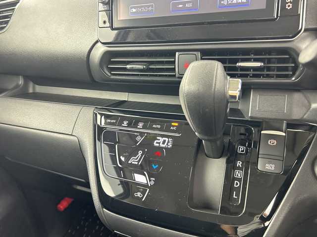 日産 ルークス HWS Gターボ プロパイロットED 愛知県 2021(令3)年 4万km ホワイトパール 快適パック/・プラズマクラスター付リアシーリングファン/・撥水加工シート/・パーソナルテーブル/・USB充電口/・リアロールサンシェード/純正9インチナビ/（フルセグＴＶ/Bluetooth/DVD再生）/ナビ連動ドライブレコーダー/インテリジェントアラウンドビューモニター/ビルトインETC2.0/プロパイロット/・衝突軽減/・レーダークルーズコントロール/アダプティブLEDヘッドライト/純正15インチアルミホイール/電動パーキングブレーキ/両側パワースライドドア