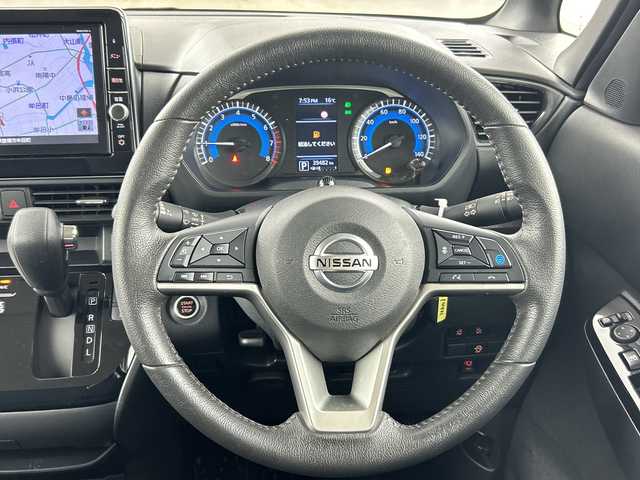 日産 ルークス HWS Gターボ プロパイロットED 愛知県 2021(令3)年 4万km ホワイトパール 快適パック/・プラズマクラスター付リアシーリングファン/・撥水加工シート/・パーソナルテーブル/・USB充電口/・リアロールサンシェード/純正9インチナビ/（フルセグＴＶ/Bluetooth/DVD再生）/ナビ連動ドライブレコーダー/インテリジェントアラウンドビューモニター/ビルトインETC2.0/プロパイロット/・衝突軽減/・レーダークルーズコントロール/アダプティブLEDヘッドライト/純正15インチアルミホイール/電動パーキングブレーキ/両側パワースライドドア