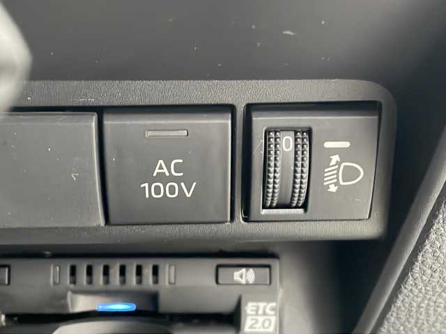 トヨタ アクア Z 三重県 2022(令4)年 8万km ブラックマイカ 純正10.5インチコネクテッドナビ/アップルカープレイ/アンドロイドオート/全周囲カメラ/バックカメラ/BSM/純正ビルトインETC2.0/スペアキー/コーナーセンサー/AC100V/ドライブレコーダー/ステアリングヒーター/シートヒーター/パワーシート/USB.タイプC給電/追従レーダークルーズコントロール/レーンキープアシスト/LEDヘッドライト/電動格納ミラー/SOSコール/禁煙車