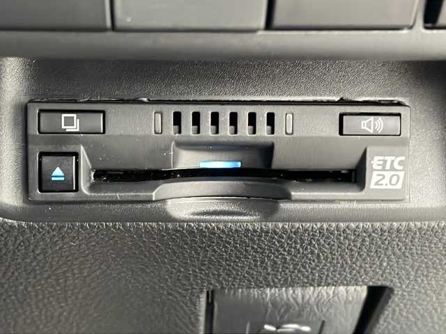 トヨタ アクア Z 三重県 2022(令4)年 8万km ブラックマイカ 純正10.5インチコネクテッドナビ/アップルカープレイ/アンドロイドオート/全周囲カメラ/バックカメラ/BSM/純正ビルトインETC2.0/スペアキー/コーナーセンサー/AC100V/ドライブレコーダー/ステアリングヒーター/シートヒーター/パワーシート/USB.タイプC給電/追従レーダークルーズコントロール/レーンキープアシスト/LEDヘッドライト/電動格納ミラー/SOSコール/禁煙車