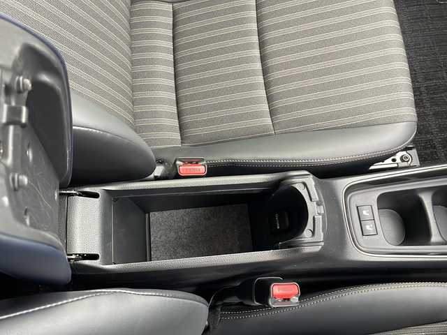 トヨタ アクア Z 三重県 2022(令4)年 8万km ブラックマイカ 純正10.5インチコネクテッドナビ/アップルカープレイ/アンドロイドオート/全周囲カメラ/バックカメラ/BSM/純正ビルトインETC2.0/スペアキー/コーナーセンサー/AC100V/ドライブレコーダー/ステアリングヒーター/シートヒーター/パワーシート/USB.タイプC給電/追従レーダークルーズコントロール/レーンキープアシスト/LEDヘッドライト/電動格納ミラー/SOSコール/禁煙車