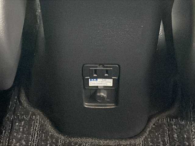 トヨタ アクア Z 三重県 2022(令4)年 8万km ブラックマイカ 純正10.5インチコネクテッドナビ/アップルカープレイ/アンドロイドオート/全周囲カメラ/バックカメラ/BSM/純正ビルトインETC2.0/スペアキー/コーナーセンサー/AC100V/ドライブレコーダー/ステアリングヒーター/シートヒーター/パワーシート/USB.タイプC給電/追従レーダークルーズコントロール/レーンキープアシスト/LEDヘッドライト/電動格納ミラー/SOSコール/禁煙車