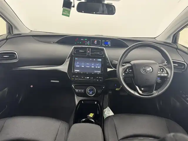 トヨタ プリウス ＰＨＶ Sナビパケ・セーフティプラス 愛知県 2018(平30)年 7.6万km シルバーM モデリスタフルエアロ/モデリスタアルミホイール/純正9インチナビ/・Bluetooth/フルセグTV/CD/DVD/バックカメラ/ビルドインETC/ドライブレコーダー/トヨタセーフティセンス/・衝突被害軽減システム/・レーンキープアシスト/・コーナーセンサー/・オートマチックハイビーム/レーダークルーズコントロール/・オートLEDヘッドライトライト/・LEDフォグランプ/シートヒーター/ステアリングヒーター/AC100V/プッシュスタート/・スマートキー