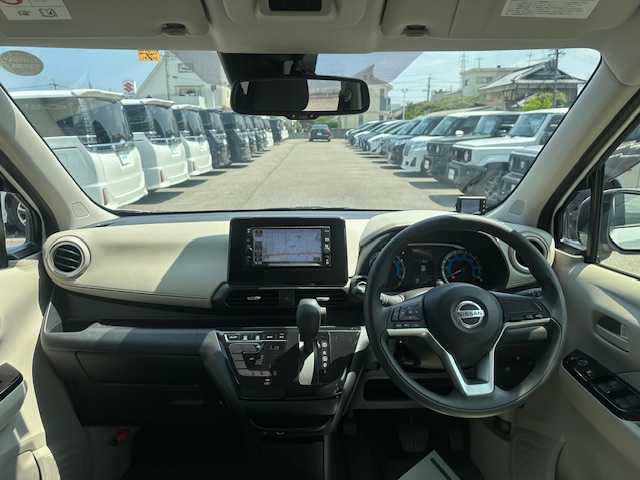 日産 デイズ X 大阪府 2020(令2)年 1.2万km ホワイトパール 純正ナビ　/フルセグ/Bluetooth/アラウンドビューモニター　/エマージェンシーブレーキ　/前後コーナーセンサー　/セーフティシールド　/前後ドライブレコーダー　/純正アルミホイール　/プッシュスタート　/スマートキー　/カーテンエアバック