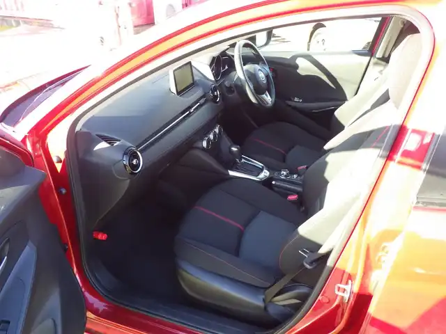 マツダ デミオ 13S ツーリング 千葉県 2016(平28)年 5.1万km ソウルレッドプレミアムメタリック スマートシティブレーキサポート/アクティブ・ドライビング・ディスプレイ/純正SDナビ/地デジTV/【DVD/CD再生機能　Bluetooth接続】/バックカメラ/前席シートヒーター/革巻きステアリング/ETC/LEDヘッドライト/ウインカーミラー/純正15インチアルミホイル/サイド/カーテンエアバッグ/アドバンストキーレスエントリー