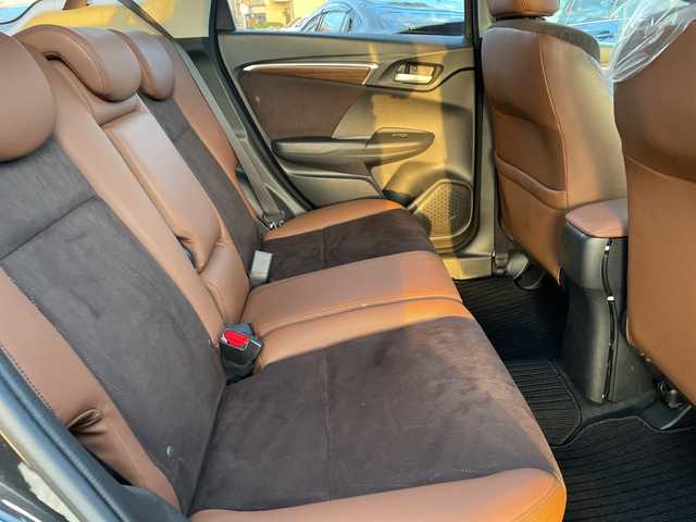 ホンダ シャトル ハイブリッド Z 石川県 2017(平29)年 8万km ミッドナイトブルービームM 社外メモリーナビ　フルセグＴＶ　バックカメラ　ＬＥＤヘッドライト　ＥＴＣ　ハーフレザーシート　シートヒーター　スマートキー　プッシュスタート　電動ミラー　フロアマット