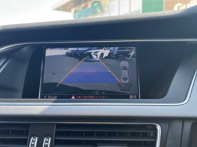 アウディ Ａ４ 2．0 佐賀県 2013(平25)年 6.7万km ファントムブラックパールエフェクト エンジンスタートボタン/保証書/取扱説明書/記録簿/MTモード付AT/アイドリングストップ/スマートキー/スペアキー有/CD再生/ETC/ワンセグTV/バックカメラ/DVD再生/純正ナビ/純正アルミホイール/前席パワーシート/前席シートヒーター/横滑り防止装置/前後コーナーセンサー/盗難防止装置/オートライト/オートマチックハイビーム/LEDライト/レインセンサー/ドライバー疲労警告/スピードオーバー警告/ステアリングスイッチ/革巻ステアリング