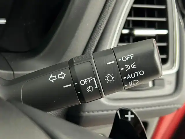 ホンダ ヴェゼル ハイブリッド Z ホンダセンシング 道央・札幌 2018(平30)年 7.9万km プレミアムクリスタルレッドM ・４WD/・寒冷地仕様/・純正メモリナビ/　BT／CD／DVD／SD／iPod／USB／フルセグ/・純正前方ドライブレコーダー/・純正ビルトインETC/・バックカメラ/・レーダークルーズコントロール/・衝突軽減ブレーキ/・レーンキープアシスト/・横滑り防止/・前席シートヒーター/・LEDヘッドライト/・オートライト/・プッシュスタート/・スマートキー×2/・純正エンジンスターター/・パドルシフト/・純正フロアマット/・純正サマー17インチAW/・社外スタッドレス積込（215／60／R16）/・取扱説明書
