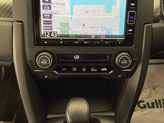 ホンダ シビック ハッチバック 宮崎県 2019(令1)年 1.3万km ホワイトオーキッドパール 禁煙車/ホンダセンシング/純正ナビTV/（VXM-204VFi/CD/DVD/Bluetooth/フルセグTV)/純正バックカメラ/純正ビルトインETC/純正ドライブレコーダー/純正18インチアルミ/純正エアロ/純正ルーフエンドスポイラー/純正フロアマット/アダプティブクルーズコントロール/レーンディパーチャーアラート/クリアランスソナー/電子パーキング/ブレーキホールド/前席シートヒーター/オートエアコン/本革巻ハンドル/パドルシフト/スマートキー/プッシュエンジンスタート