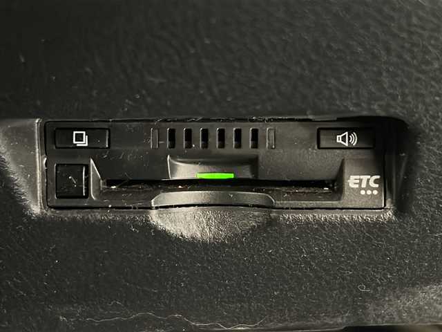 トヨタ Ｃ－ＨＲ G モード ネロ セーフティプラス 岐阜県 2021(令3)年 6.9万km ホワイトパールクリスタルシャイン ワンオーナー/モデリスタエアロ/トヨタセーフティセンス/プリクラッシュセーフティ/レーンキープ/ブラインドスポットモニター/オートマチックハイビーム/レーダークルーズコントロール/ディスプレイオーディオ/全周囲モニター/Bluetooth/ビルトインETC/LEDヘッドライト/フォグライト/前後ドライブレコーダー/電子パーキング