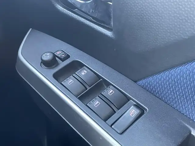 トヨタ タンク カスタムG 愛媛県 2019(令1)年 3.2万km ブラックマイカメタリック/ファイアークォーツレッドメタリック 純正9型ナビ　/AM/FM/CD/DVD/BT/フルセグTV/両側電動スライドドア　/バックカメラ　/クルーズコントロール　/車線逸脱防止装置　/衝突被害軽減装置　/純正ドライブレコーダー　/ETC2.0　/HDMI入力　/LEDヘッドライト　/アイドリングストップ/前後コーナーセンサー/スペアキー/後席サンシェイド/ステアリングリモコン/純正ドアバイザー/シガーソケット/ISOFIX/電格ミラー/現状サマー(純正AW)(165/65/R14)