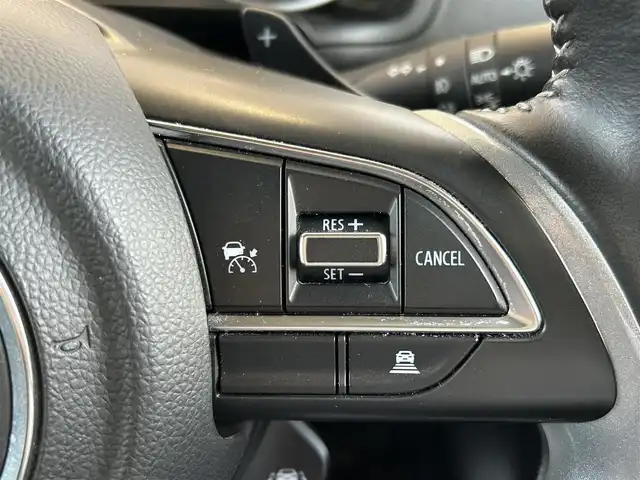 スズキ スイフト RS 群馬県 2020(令2)年 12.8万km プレミアムシルバーメタリック ワンオーナー/純正メモリナビ(KXM-E504W)/(CD/DVD/BT/フルセグTV)/バックカメラ/追従機能付きクルーズコントロール/シートヒーター/ビルトインETC/ステアリングスイッチ/車線逸脱抑制機能/純正フロアマット/スマートキー×２/保証書＆取説
