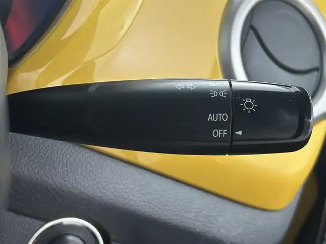 マツダ フレア クロスオーバー XS 鹿児島県 2016(平28)年 8.5万km アクティブイエロー/ブラック2トーン クラリオンナビ　ＴＶ　ＣＤ　Ｂｌｕｅｔｏｏｔｈ　シートヒーター　ＨＩＤヘッドライト　レーンディパーチャーアラート　オートライト　ステアリングリモコン　スマートキー　プッシュスタート　ＥＴＣ