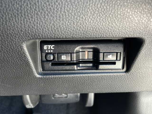スズキ スイフト HYBRID MG 愛知県 2022(令4)年 2.6万km フレイムオレンジパールメタリック/ブラック2トーンルーフ 衝突軽減システム/SD８型ナビ/レーダークルーズコントロール/シートヒーター/フルセグ/CD/Bluetooth/バックカメラ/コーナーセンサー/純正アルミホイール/LEDヘッドライト/オートマチックハイビーム/ドライブレコーダー/ETC/ステアリングスイッチ/スマートキー/プッシュスタート