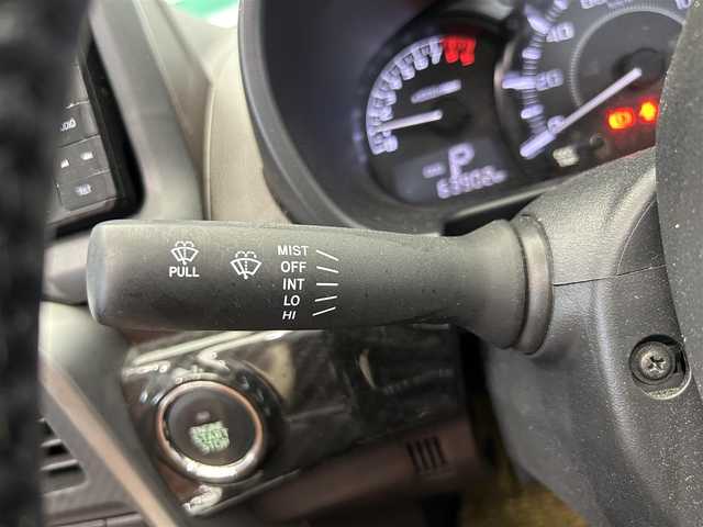 ダイハツ コペン ローブ 鹿児島県 2015(平27)年 6.4万km リキッドシルバーM 社外SDナビ【CN-RA03WD】/(Bluetooth/フルセグTV/CD/DVD再生機能)/禁煙車/ビークルスタビリティコントロール/トラクションコントロール/社外ETC/社外前方ドラレコ/バックカメラ/シートヒーター/ステアリングリモコン/社外レーダー探知機/社外シートカバー/社外フロアマット/純正アルミホイール/盗難防止装置/キセノンヘッドライト