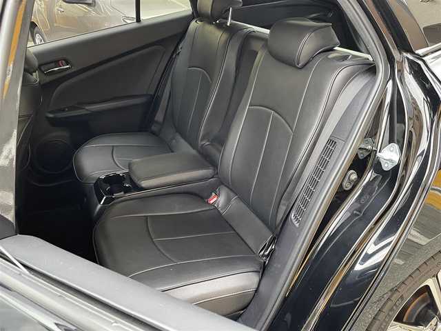 トヨタ プリウス ＰＨＶ S セーフティプラス 静岡県 2018(平30)年 5.9万km アティチュードブラックマイカ ワンオーナー/モデリスタエアロ/純正9インチナビ/フルセグTV/DVD/CD/SD/MSV/BT/バックカメラ/黒革調シートカバー/プリクラッシュセーフティ/レーンキープアシスト/オートハイビーム/レーダークルーズコントロール/クリアランスソナー/前後ドライブレコーダー/ステアリングスイッチ/ステアリングヒーター/前席シートヒーター /社外18インチAW/LEDヘッドライト/LEDフォグライト/ビルトインETC/スマートキー×2/充電ケーブル有り/保証書/R5点検記録簿有