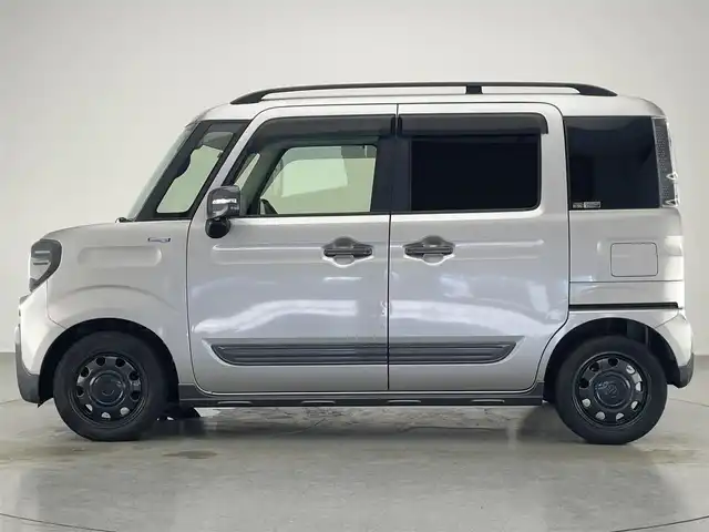 スズキ スペーシア ギア HYBRID XZターボ 愛知県 2018(平30)年 7.9万km スチールシルバーM 純正８型ナビ　フルセグＴＶ　Ｂｌｕｅｔｏｏｔｈ　ＵＳＢ　パドルシフト　全方位カメラ　シートヒーター　ＬＥＤオートライト　ルーフレール　クルコン　ＥＴＣ　衝突軽減装置　車線逸脱警報　フォグランプ　パーキングセンサー　踏み間違い防止　禁煙車