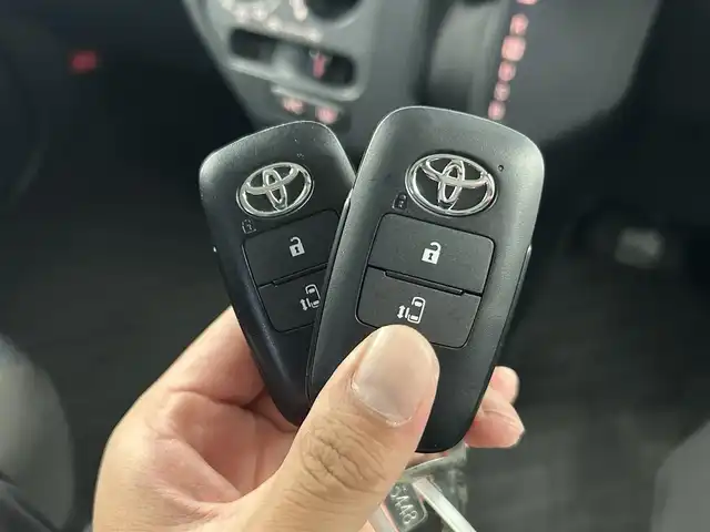 トヨタ ルーミー X 千葉県 2021(令3)年 1.2万km パールホワイトⅢ 禁煙車/トヨタセーフティセンス/片側電動ドア/純正メモリナビ/・型番：NSCN-W68/・CD/AUX/Bluetooth/ワンセグTV/・バックカメラ/純正フロアマット/純正ドアバイザー/純正ホイールキャップ/オートライト/・オートマチックハイビーム/・ハロゲンヘッドライト/・ヘッドライトレベライザー