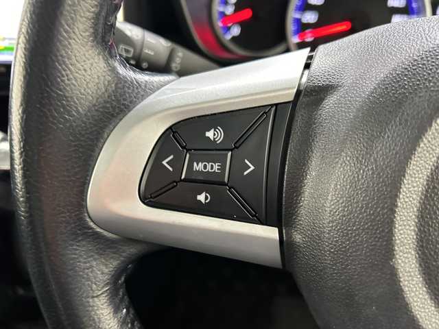 トヨタ ルーミー カスタムG－T 栃木県 2018(平30)年 6万km ブラックマイカ/マゼンダベリーメタリック 純正ナビ/（CD/DVD/Bluetooth/ワンセグTV）　/禁煙車　/両側パワースライドドア　/バックカメラ　/トヨタセーフティセンス　/プッシュスタート　/ＥＴＣ　/クルーズコントロール　/横滑り防止装置　/スマートキー　/プッシュスタート　/純正アルミホイール