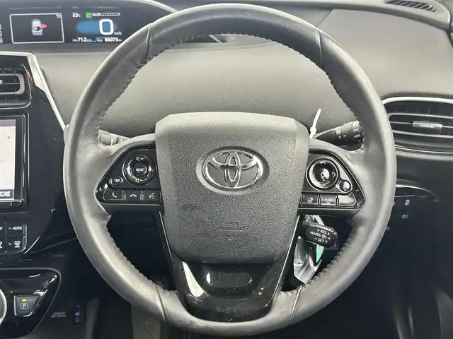 トヨタ プリウス ＰＨＶ S セーフティプラス 愛知県 2018(平30)年 8.6万km ホワイトパールクリスタルシャイン 純正9インチSDナビ/　　・CD/DVD/BT/フルセグ/バックカメラ/ビルトインETC/パーキングアシスト/プラグインハイブリッド/トヨタセーフティセンス/　　・レーンディバーチャーアラート/　　・プリクラッシュセーフティ/　　・レーダークルーズコントロール/　　・オートハイビーム/インテリジェントクリアランスソナー/ステアリングリモコン/ステアリングヒーター/フルフラットシート/LEDヘッドライト/フォグランプ/純正15インチホイールキャップ/取扱説明書/スマートキー