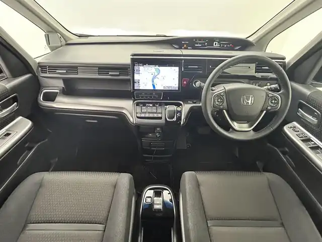 ホンダ ステップワゴン スパーダ eHEV G ホンダS 熊本県 2020(令2)年 5.9万km プレミアムスパークルブラックパール 純正10インチナビVXU-207SWi（ＣＤ・ＤＶＤ・フルセグ・ＢＴ・ＳＤ・ＵＳＢ）/純正11.6インチフリップダウンモニター/バックカメラ　/社外前方ドライブレコーダー　/ビルトインＥＴＣ２．０　/両側パワースライドドア　/ホンダセンシング/・衝突軽減ブレーキ/・アダブティブクルーズコントロール/・先行車発進お知らせ機能/・路外逸脱抑制機能/・レーンキープアシスト/・標識認識システム/・オートマチックハイビーム/横滑り防止/純正フロアマット/純正16インチAW/オートライト/LEDヘッドライト/フォグランプ/スマートキー/プッシュスタート/スペアキー1本