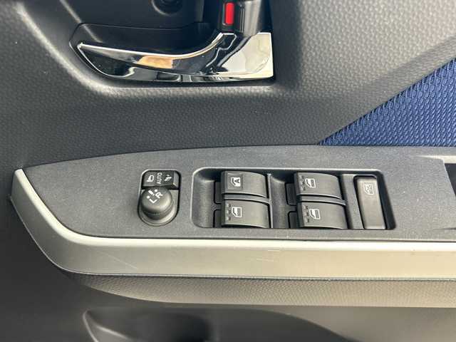 トヨタ ルーミー カスタムG 鹿児島県 2020(令2)年 6.5万km ブラックマイカメタリック 純正SDナビ/フルセグテレビ/両側パワースライドドア/純正14インチアルミホイール/ビルトインETC/コーナーセンサー/バックカメラ/スペアキー/純正フロアマット/クルーズコントロール/アイドリングストップ/LEDヘッドライト