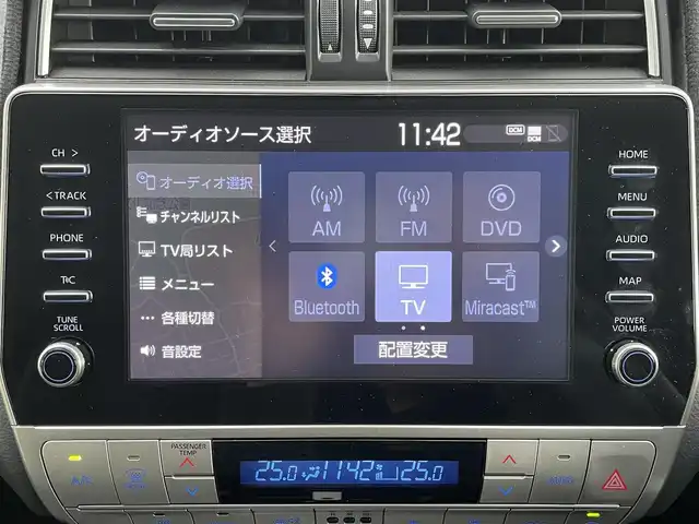 トヨタ ランドクルーザー プラド TX Lパッケージ マットブラED 福岡県 2023(令5)年 3.3万km ブラック ワンオーナー/7人乗り/4WD/純正9インチコネクテッドナビ/　(AM/FM/Bluetooth/Miracast/フルセグTV)/パノラミックビューモニター/バック/サイド/フロントモニター/トヨタセーフティーセンス/・プリクラッシュセーフティ/・レーンディパーチャーアラート/・ロードサインアシスト/・レーダークルーズコントロール/・先行車発進告知/ブラインドスポットモニター/クリアランスソナー/オートマチックハイビーム/横滑り防止/センターデフロック/ダウンヒルアシストコントロール/セカンドスタートモード/ヒーターアイドルアップ/排出ガス浄化/ヘッドランプクリーナー/ラウンジ照明調光/RAYS20インチアルミホイール/黒ルーフレール/黒レザーシート/コムテック前方ドライブレコーダー【HDR002】/ビルトインETC2.0/革巻きステアリング/ステアリングスイッチ/パワーシート(D/N)/シートヒーター/ベンチレーター(D/N)/社外インパネカバー/純正センターコンソールカバー/USBポート/アクセサリーソケット/スペアキー×1/ISOFIX/保証書/取扱説明書/ナビ取扱説明書