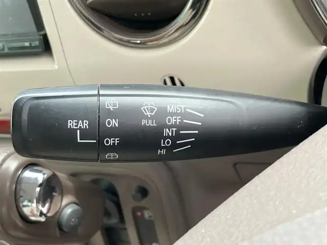 スズキ ラパン ショコラ X 静岡県 2013(平25)年 9.4万km シャンパンピンクPM エンジンスタートボタン/スマートキー/パワーステアリング/パワーウィンドウ/アイドリングストップ/オートエアコン/ETC/USB入力端子/ドライブレコーダー/ベンチシート/メモリナビ（CD.DVD.BT.ワンセグ）/純正フロアマット/ABS/盗難防止装置/オートライト/Wエアバック