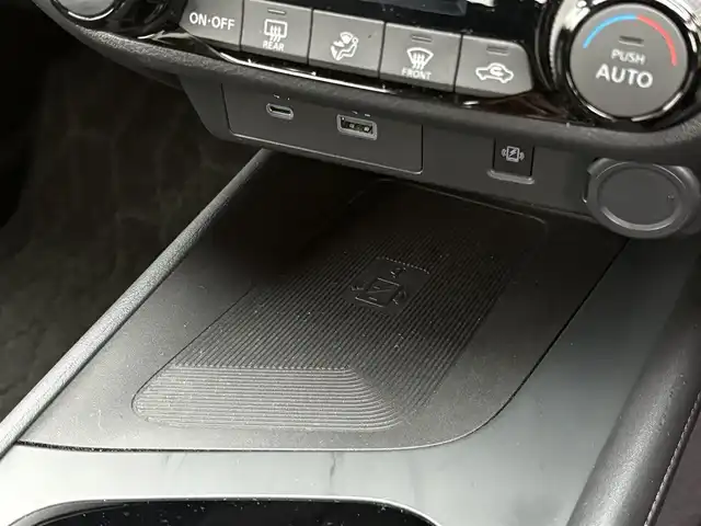 日産 ノート X 大分県 2021(令3)年 2.9万km オーロラフレアブルーパール ・純正ナビ(HDMI/BT/USB/CarPlay)/・アラウンドビューモニター/・フルセグテレビ/・エマージェンシーブレーキ/・プロパイロット/・コーナーセンサー/・ETC2.0/・ドライブレコーダー/・オートハイビーム/・ブレーキホールド/・デジタルインナーミラー/・スマートキー/・プッシュスタートボタン