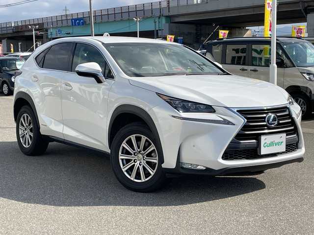 レクサス ＮＸ 300h Iパッケージ 石川県 2016(平28)年 8.8万km パール 純正ナビ　フルセグＴＶ　バックカメラ　ＬＥＤヘッドライト　ハンドルヒーター　パワーシート　スマートキー　ＥＴＣ　純正アルミホイール　クルーズコントロール　コーナーセンサー　保証書