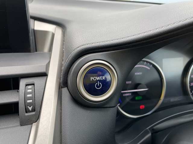 レクサス ＮＸ 300h Iパッケージ 石川県 2016(平28)年 8.8万km パール 純正ナビ　フルセグＴＶ　バックカメラ　ＬＥＤヘッドライト　ハンドルヒーター　パワーシート　スマートキー　ＥＴＣ　純正アルミホイール　クルーズコントロール　コーナーセンサー　保証書