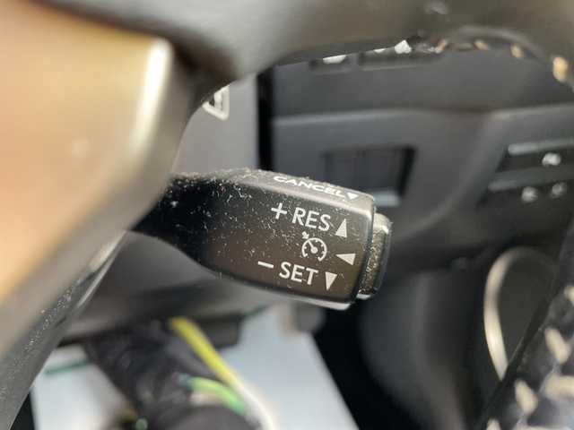 レクサス ＮＸ 300h Iパッケージ 石川県 2016(平28)年 8.8万km パール 純正ナビ　フルセグＴＶ　バックカメラ　ＬＥＤヘッドライト　ハンドルヒーター　パワーシート　スマートキー　ＥＴＣ　純正アルミホイール　クルーズコントロール　コーナーセンサー　保証書