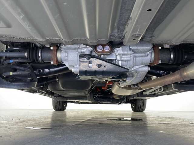 トヨタ ノア ハイブリッド Z 長野県 2022(令4)年 6.6万km アティチュードブラックマイカ 4WD/ナビ機能付純正ディスプレイオーディオ/両側パワースライドドア/トヨタセーフティセンス/追従型クルーズコントロール/ドライブレコーダー/全方位カメラ/バックカメラ/フルセグTV/Bluetooth/CD/DVD/ビルトインETC2.0/電動リアゲート/シートヒーター（運転席、助手席）/2列目シートヒーター/ステアリングヒーター/オートライト/LEDへッドライト/オートマチックハイビーム/純正フロアマット/純正アルミホイール