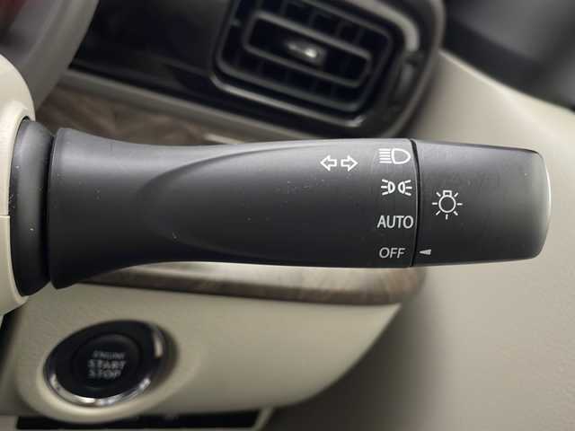 スズキ ラパン モード 宮崎県 2019(令1)年 4.8万km フィズブルーパールメタリック/ホワイト 2トーンルーフ レーダーブレーキサポート/純正7インチSDナビ/CD/DVD/Bluetooth/バックカメラ/シートヒーター/LEDヘッドライト/アイドリングストップ/ビルトインETC/純正フロアマット/スマートキー×2/保証書/取扱説明書