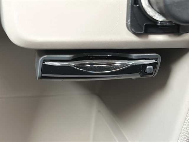 ホンダ Ｎ ＯＮＥ スタンダード ツアラー 埼玉県 2013(平25)年 13.4万km ミラノレッド 純正ナビ/CD/FM/AM/SD/AUX/ETC　/前後ドラレコ　/ワンオーナー　/皮シートカバー　/純正フロア　/TRC　/Pミラー　/プッシュスタート　/レーダー探知機/社外スタッドレス4本