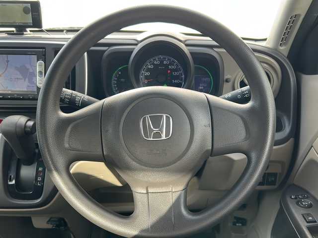ホンダ Ｎ ＯＮＥ スタンダード ツアラー 埼玉県 2013(平25)年 13.4万km ミラノレッド 純正ナビ/CD/FM/AM/SD/AUX/ETC　/前後ドラレコ　/ワンオーナー　/皮シートカバー　/純正フロア　/TRC　/Pミラー　/プッシュスタート　/レーダー探知機/社外スタッドレス4本