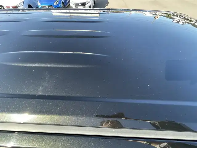 トヨタ ヴォクシー ハイブリッド ZS 煌Ⅱ 岡山県 2019(令1)年 9.9万km イナズマスパーキングブラックガラスフレーク 登録時走行距離　98242km/禁煙車/純正10インチナビ(型番:NSZN-Z68T)/　(CD/DVD/フルセグTV/Bluetooth)/バックカメラ/クルーズコントロール/衝突被害軽減システム/車線逸脱警報（レーンキープアシスト）/コーナーセンサー/両側パワースライドドア/シートヒーター(D・N席)/革巻きステアリング/ステアリングスイッチ/純正LEDヘッドライト/フォグライト/オートライト/プッシュスタート/スマートキー/アイドリングストップ/純正アルミホイール 16インチ/ドアバイザー/ウインカーミラー/電動格納ミラー/オートリトラミラー/純正フロアマット/横滑防止装置/盗難防止装置