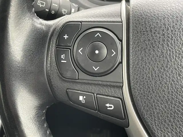 トヨタ ヴォクシー ZS 煌 福岡県 2018(平30)年 5.7万km ホワイトパールクリスタルシャイン トヨタセーフティセンス/両側パワースライドドア/クルーズコントロール/横滑り防止装置/ＬＥＤオートライト/オートハイビーム/フォグランプ/ビルトインＥＴＣ/純正アルミ/スマートキー/プッシュスタート