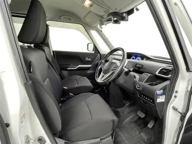 スズキ ソリオ バンディット HV MV Dカメラ ブレーキS 熊本県 2016(平28)年 6.4万km ピュアホワイトP ワンオーナー/純正8インチナビCN-RZ82/(CD/DVD/BT/フルセグ/USB)/バックカメラ/衝突軽減ブレーキ/レーンキープアシスト/両側パワースライドドア/運転席シートヒーター/クルーズコントロール/ビルトインETC/アイドリングストップ/横滑り防止/オートライト/フォグランプ/LEDヘッドライト/スマートキー/プッシュスタート/スペアキー1本/保証書