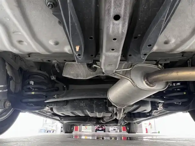トヨタ ヴォクシー ZS 煌 愛知県 2011(平23)年 13.5万km ボルドーマイカメタリック メモリナビ/（AM/FM/CD/DVD/TV）/バックカメラ/フリップダウンモニター/ワンセグテレビ/パドルシフト/オートライト/ドアバイザー/プッシュスタート/スマートキー/純正フロアマット/レザーシートカバー付