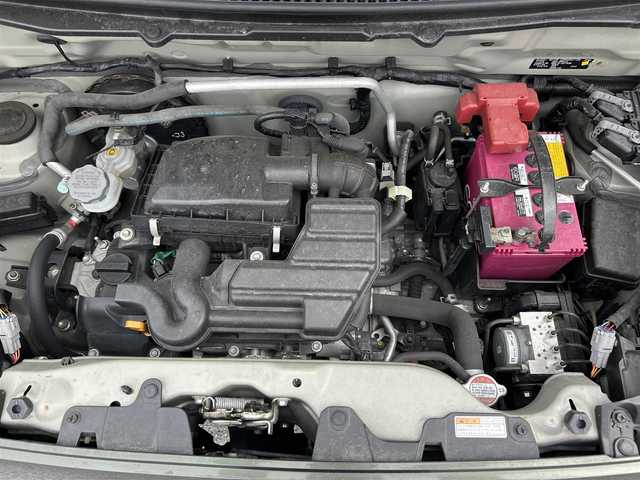 スズキ ハスラー X 滋賀県 2017(平29)年 8.5万km クールカーキPM ガソリン（ハイブリッド）/2WD(FF)/CVT/7インチ純正ナビ/(FM/AM/CD/DVD/フルセグ/Bluetooth/USB)/ETC/ドライブレコーダー/全方位モニター/バックカメラ/デュアルカメラブレーキサポート/踏み間違い防止アシスト	/レーンキープアシスト	/運転席・助手席シートヒーター/電動格納ミラー/アイドリングストップ/革巻きステアリング/ステアリングスイッチ/オートライト/キセノンライト/フロントフォグ/フルオートエアコン/プッシュスタート/スマートキー/スペアキー/ドアバイザー/純正フロアマット